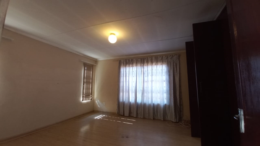 3 Bedroom Property for Sale in Mandela View Free State